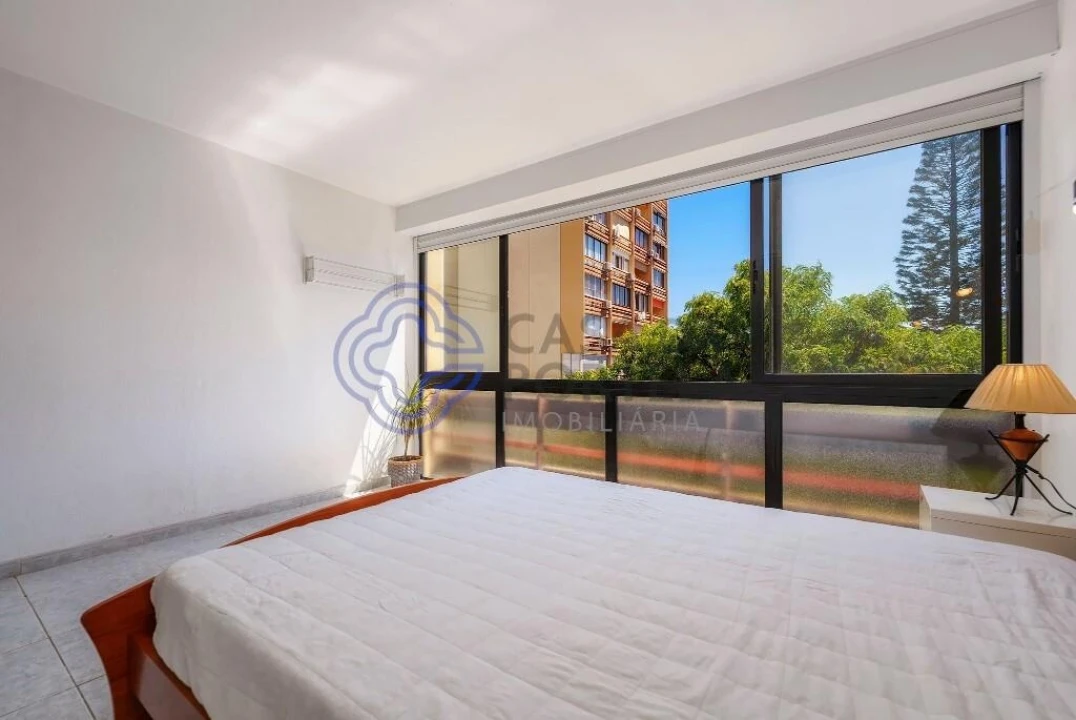 Apartamento para Venda em Quarteira Foto 12
