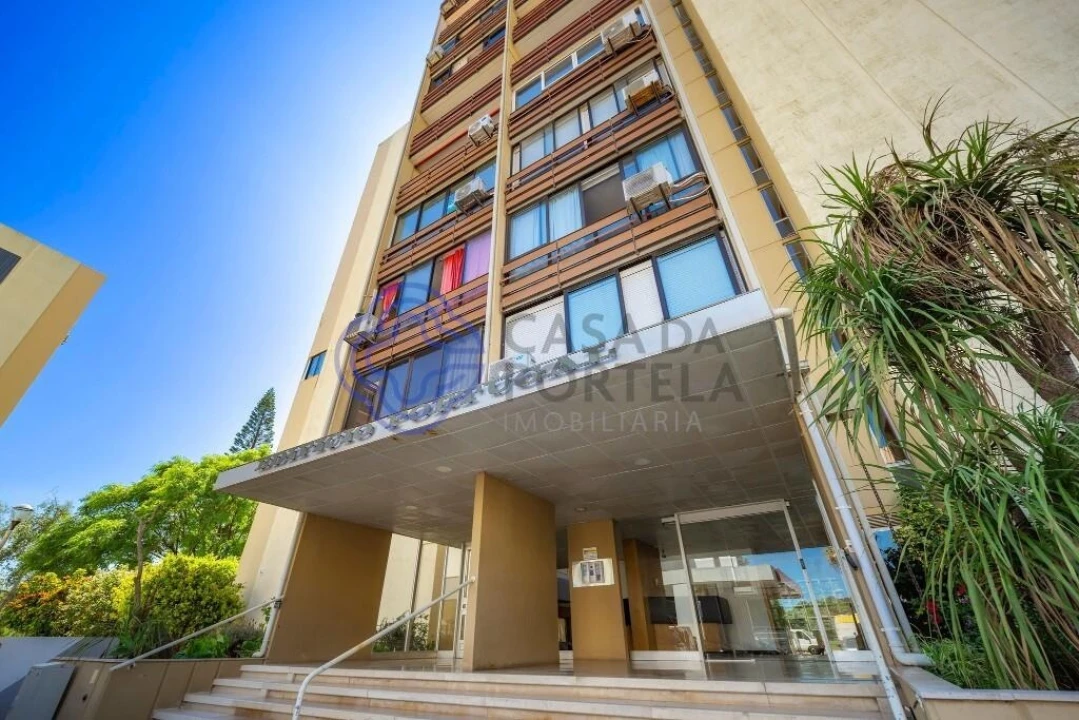 Apartamento para Venda em Quarteira Foto 4