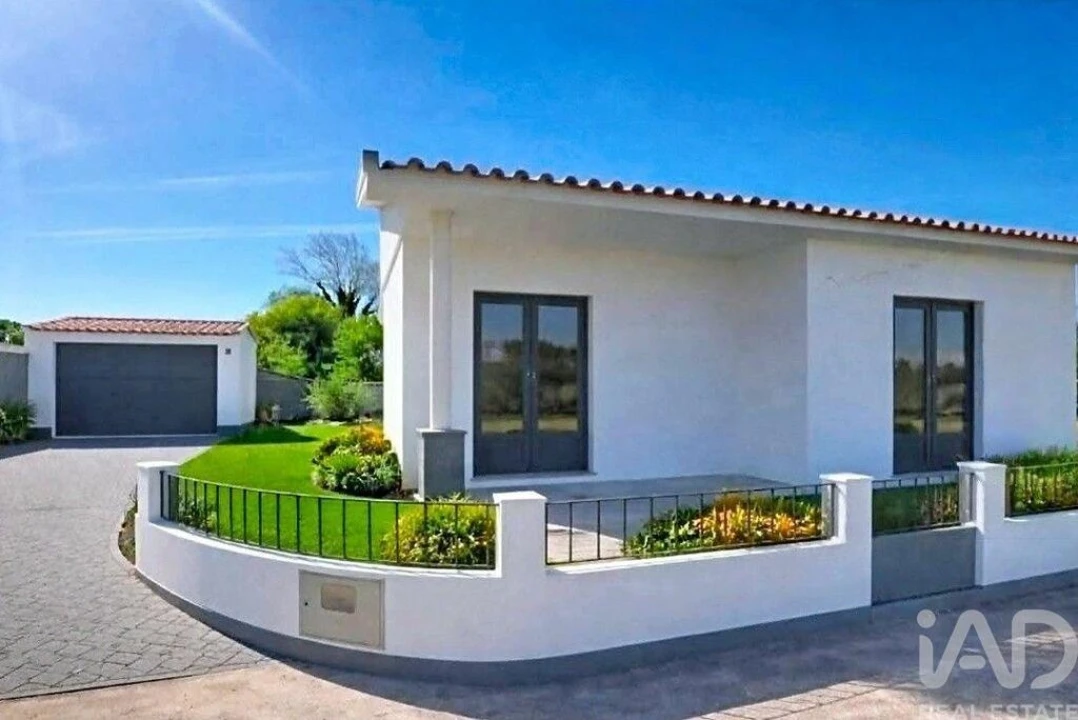 Moradia T3 para Venda em Avanca Foto 1
