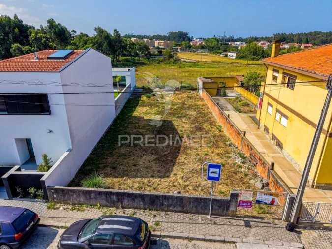 Terreno para Venda em Gulpilhares e Valadares Foto 2