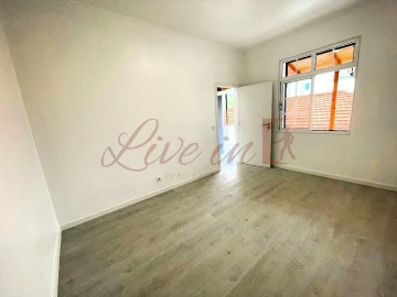 Moradia T2 para Venda em Funchal (São Pedro)