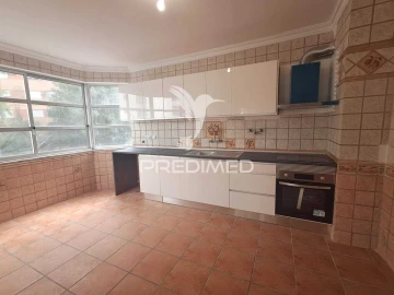 Apartamento T2 para Venda em Algueirão-Mem Martins