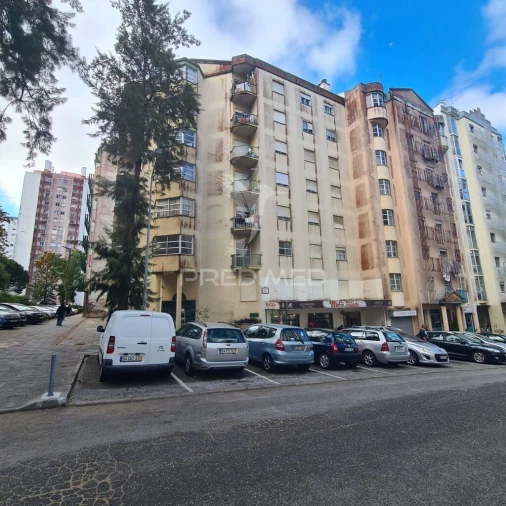 Apartamento T2 para Venda em Algueirão-Mem Martins Foto 13