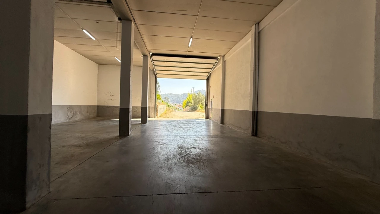 Armazém para Arrendamento em Nespereira Foto 12