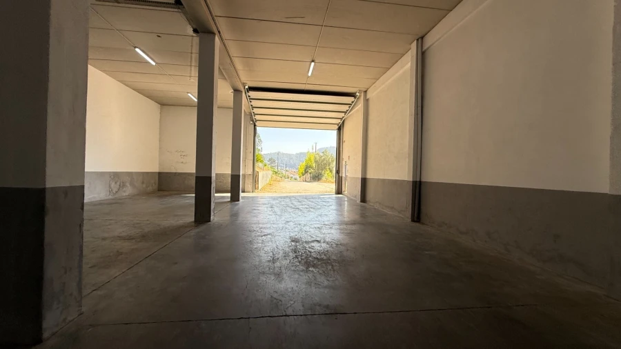Armazém para Arrendamento em Nespereira Foto 12
