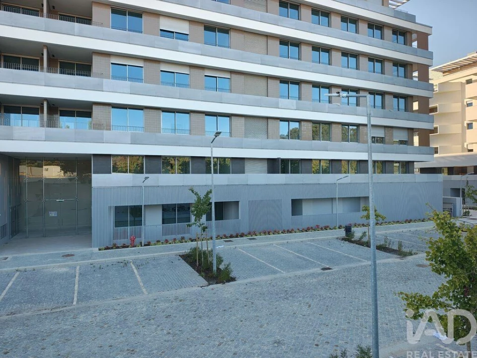 Apartamento T1 para Venda em Cidade da Maia Foto 1