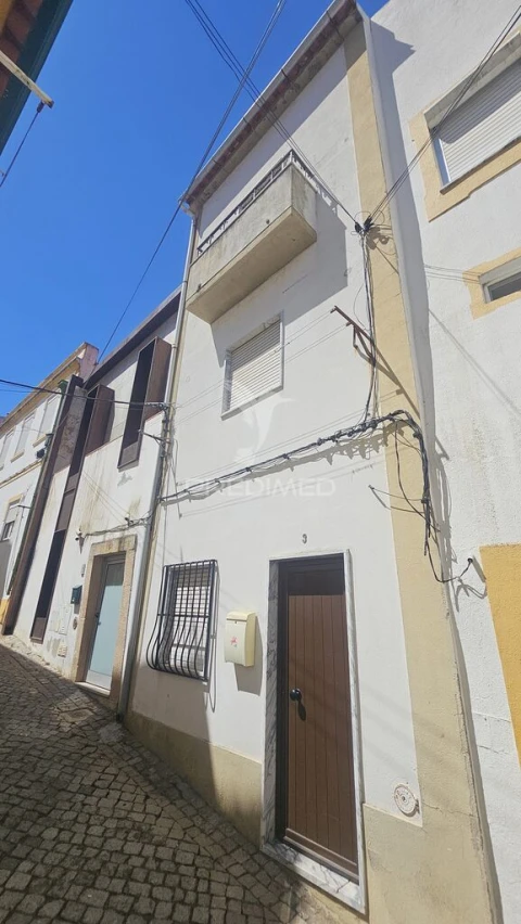 Moradia T2 para Venda em Ribeira de Nisa e Carreiras