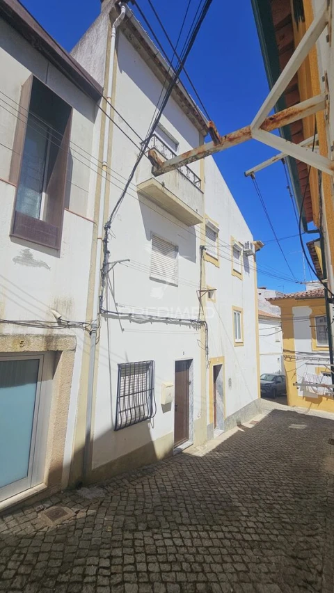 Moradia T2 para Venda em Ribeira de Nisa e Carreiras