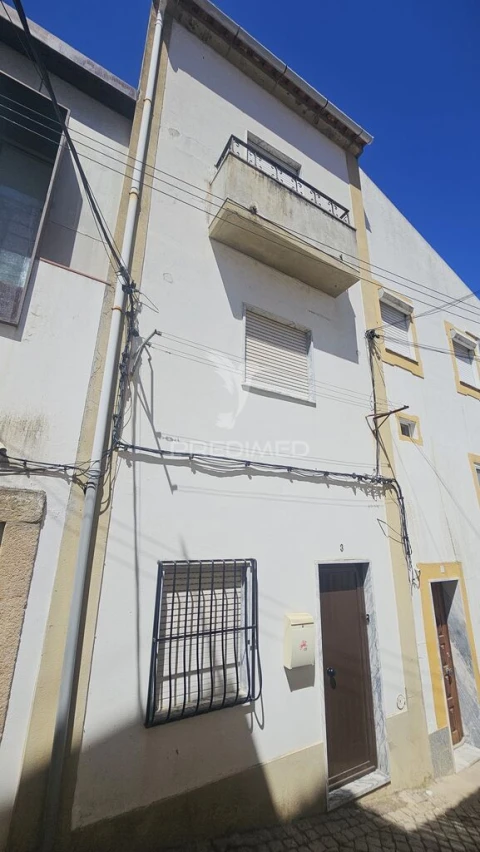 Moradia T2 para Venda em Ribeira de Nisa e Carreiras