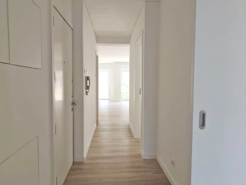 Apartamento T3 para Venda em Póvoa de Varzim, Beiriz e Argivai