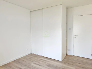 Apartamento T3 para Venda em Póvoa de Varzim, Beiriz e Argivai