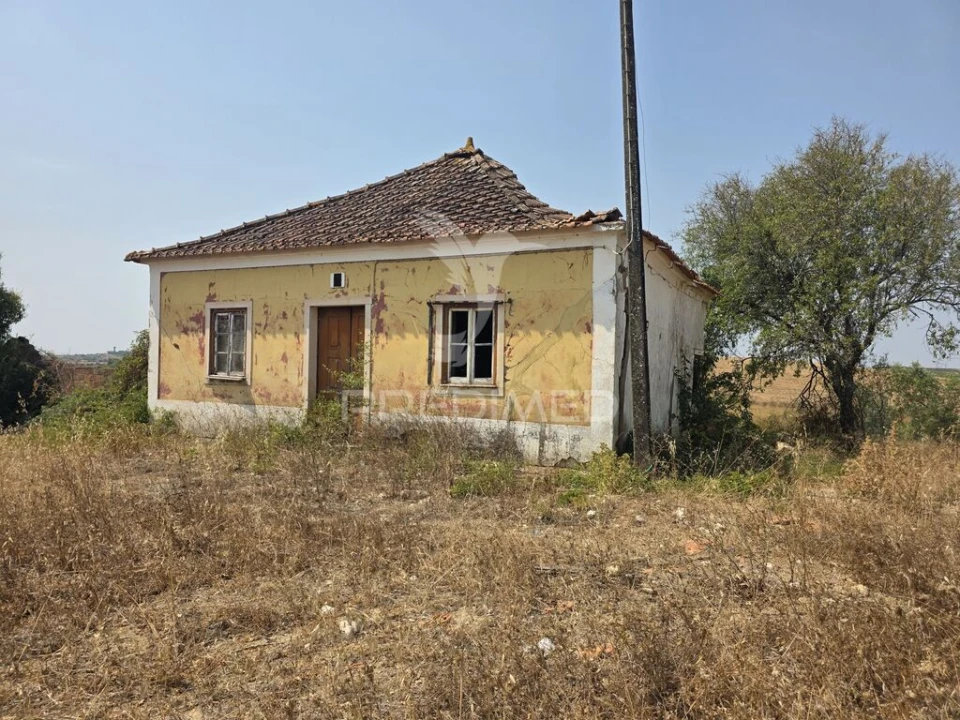 Quinta T2 para Venda em Casével e Vaqueiros Foto 1