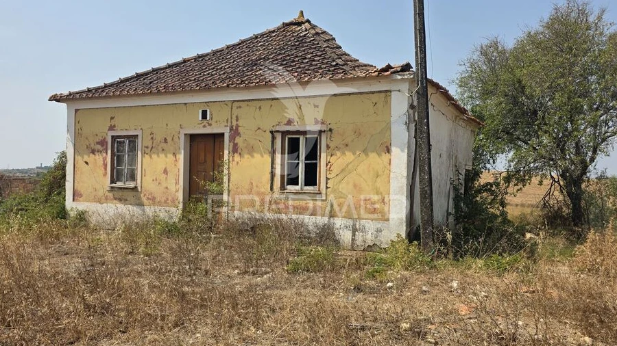 Quinta T2 para Venda em Casével e Vaqueiros