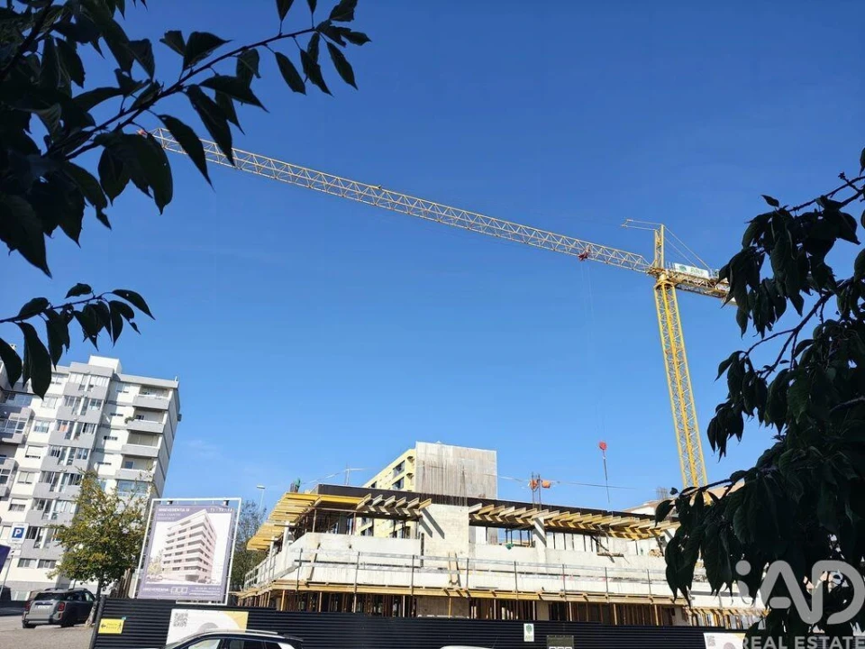Apartamento T2 para Venda em Cidade da Maia Foto 2