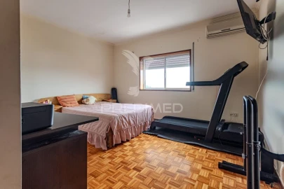 Apartamento T3 para Venda em Oliveira (Santa Maria)