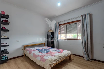 Apartamento T3 para Venda em Oliveira (Santa Maria)