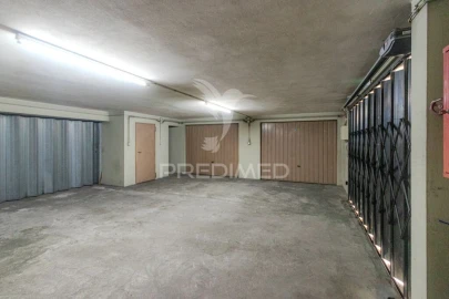 Apartamento T3 para Venda em Oliveira (Santa Maria)
