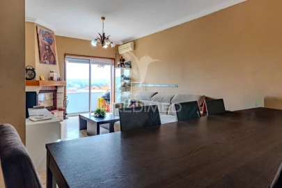 Apartamento T3 para Venda em Oliveira (Santa Maria)