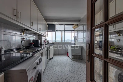 Apartamento T3 para Venda em Oliveira (Santa Maria)