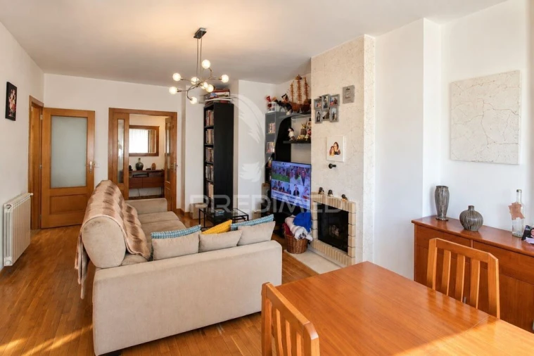 Apartamento T2 para Venda em Alfena Foto 3
