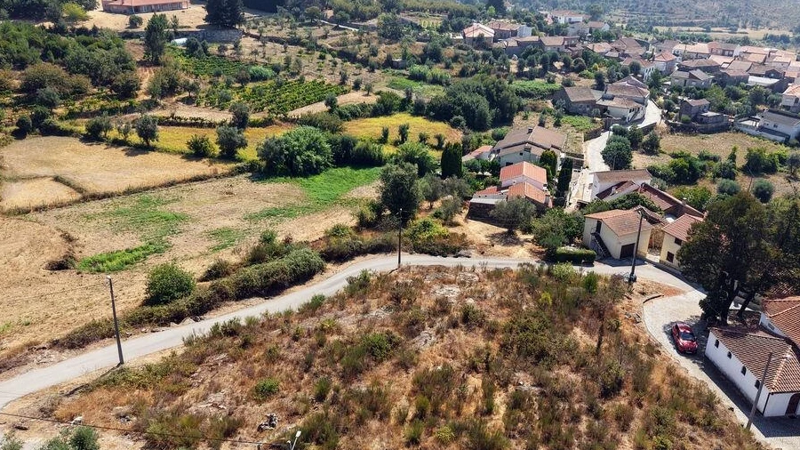 Terreno para Venda em Mangualde, Mesquitela e Cunha Alta