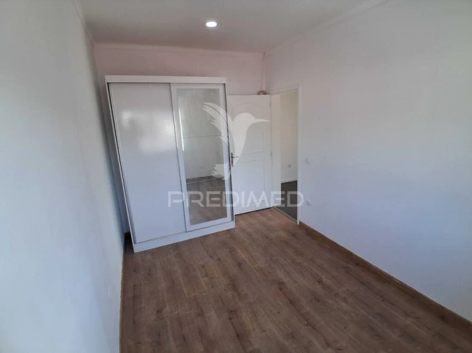Apartamento T3 para Venda em Fânzeres e São Pedro da Cova Foto 11
