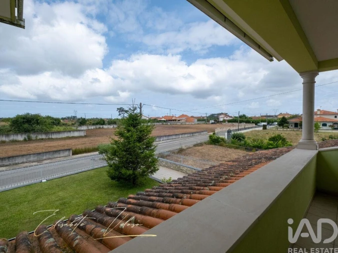 Moradia T4 para Venda em Covões e Camarneira Foto 4