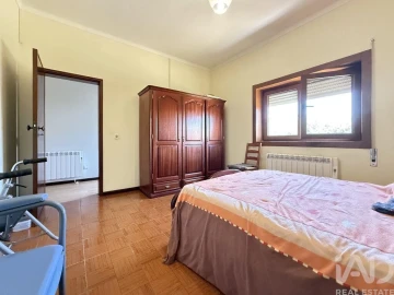 Moradia T4 para Venda em Oiã