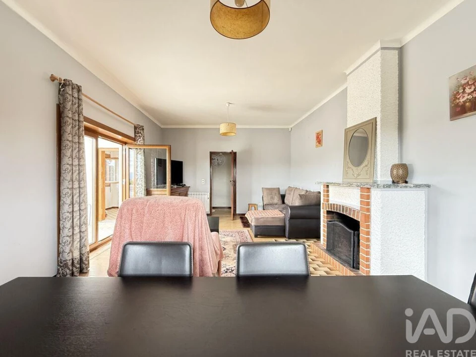 Moradia T4 para Venda em Oiã Foto 6