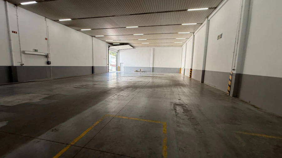 Armazém para Arrendamento em Nespereira Foto 5