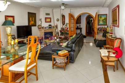 Apartamento T3 para Venda em Massamá e Monte Abraão