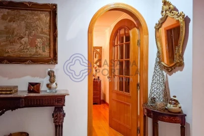 Apartamento T3 para Venda em Massamá e Monte Abraão
