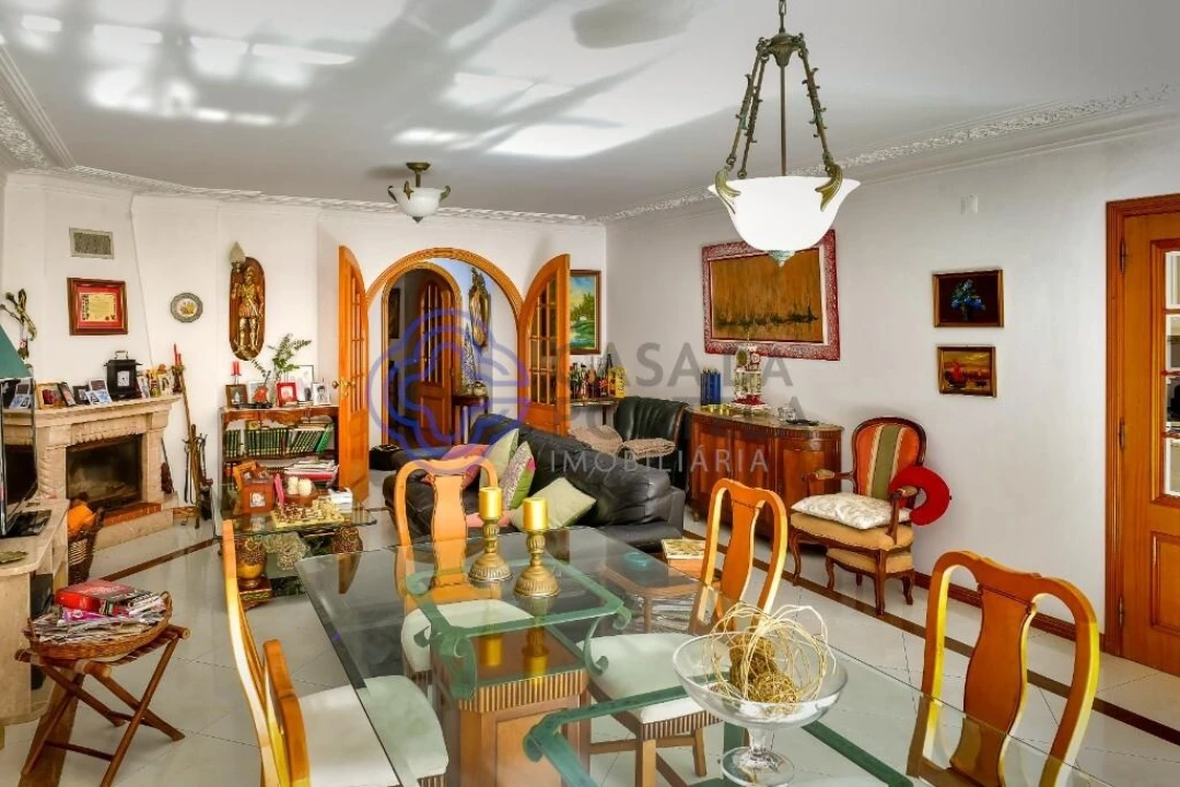 Apartamento T3 para Venda em Massamá e Monte Abraão Foto 16