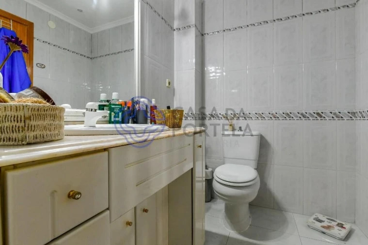 Apartamento T3 para Venda em Massamá e Monte Abraão Foto 32