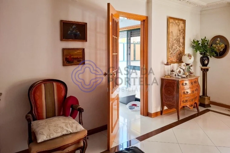 Apartamento T3 para Venda em Massamá e Monte Abraão Foto 12