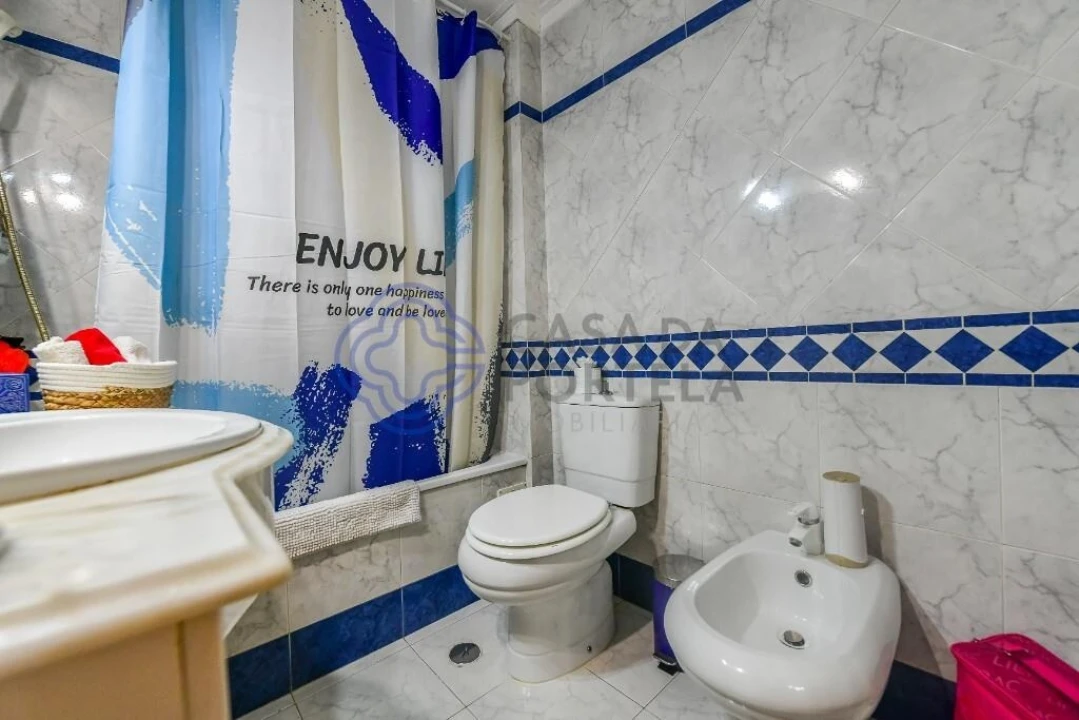 Apartamento T3 para Venda em Massamá e Monte Abraão Foto 37