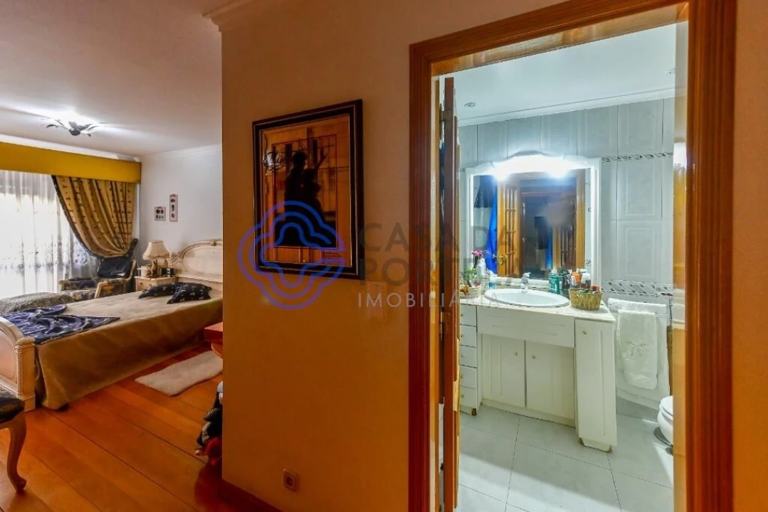 Apartamento T3 para Venda em Massamá e Monte Abraão Foto 26