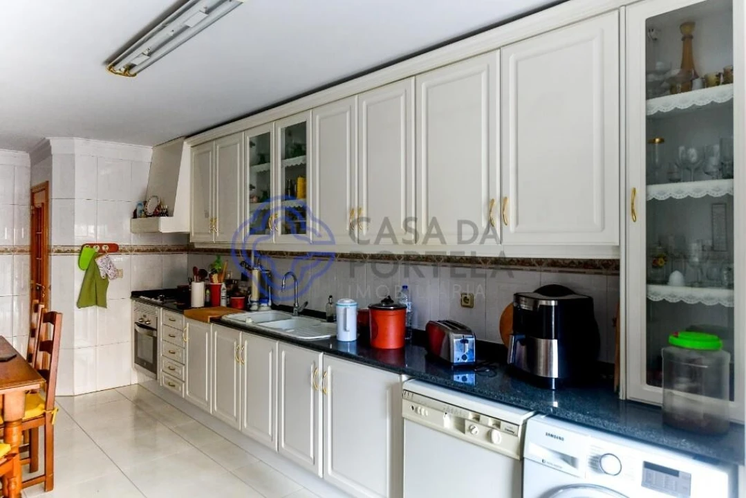 Apartamento T3 para Venda em Massamá e Monte Abraão Foto 19