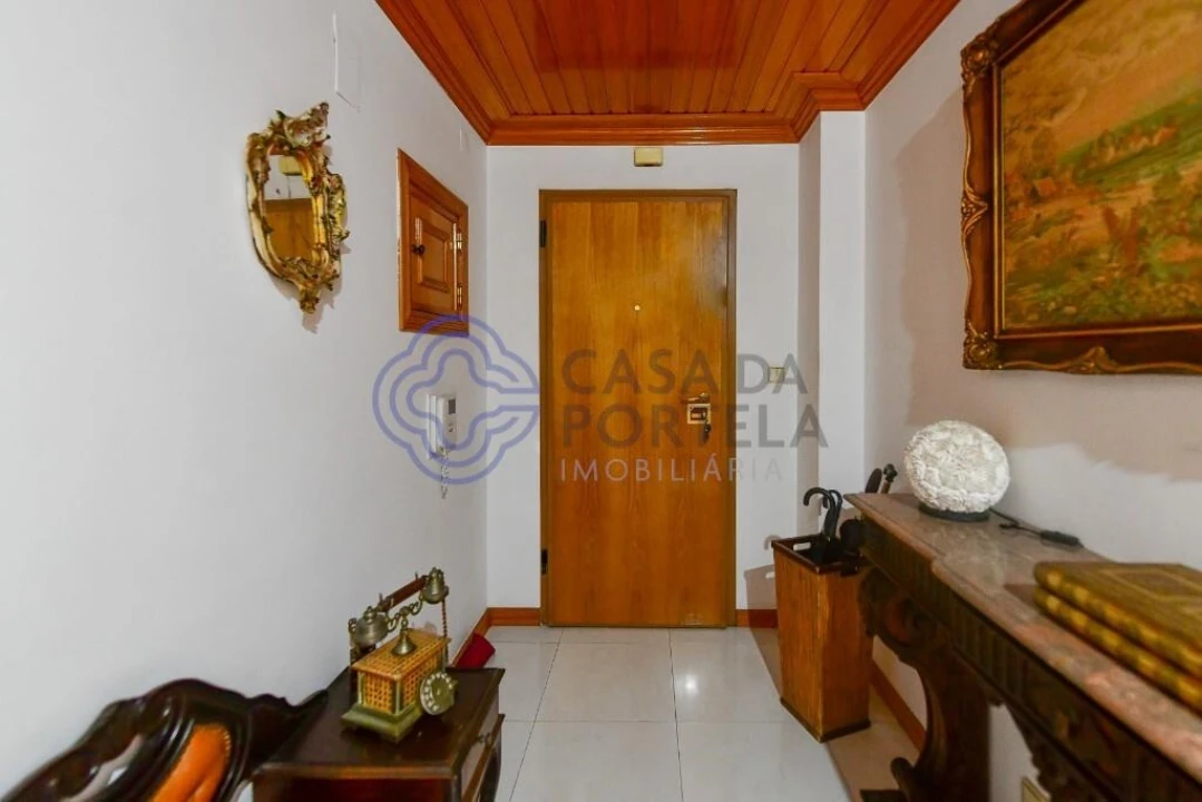 Apartamento T3 para Venda em Massamá e Monte Abraão Foto 4