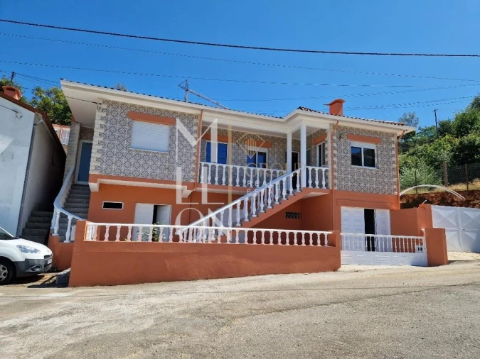 Moradia T4 para Venda em Cedrim e Paradela Foto 18