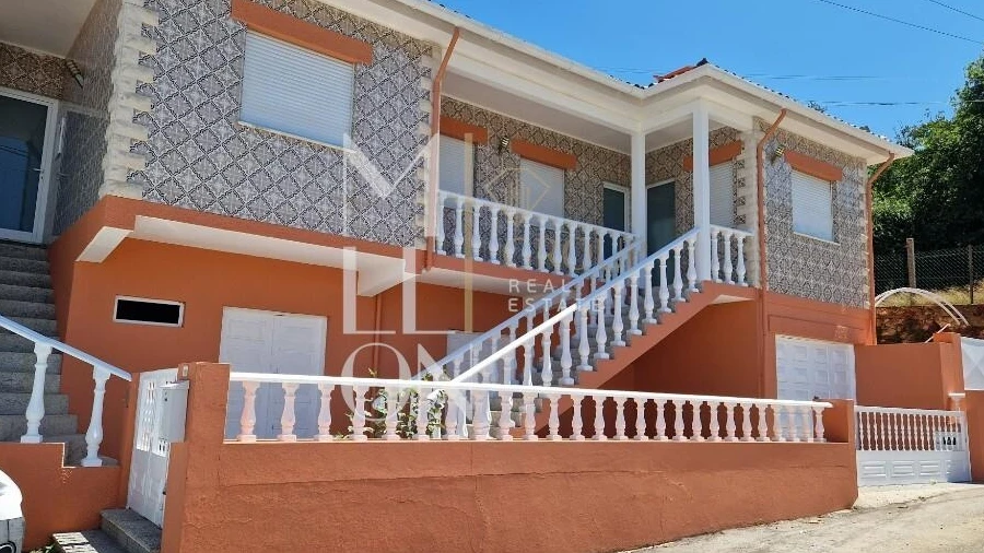 Moradia T4 para Venda em Cedrim e Paradela