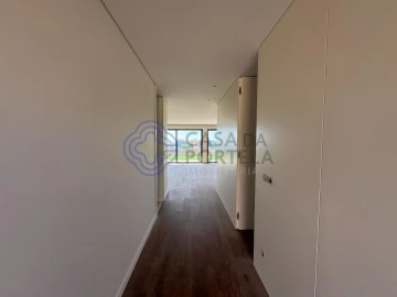 Moradia T3 para Venda em Escapães