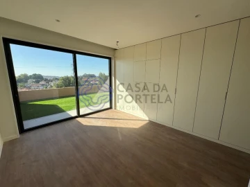 Moradia T3 para Venda em Escapães