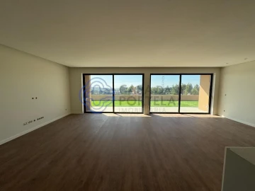 Moradia T3 para Venda em Escapães