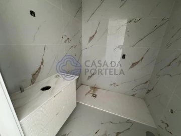 Moradia T3 para Venda em Escapães