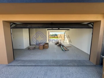 Moradia T3 para Venda em Escapães