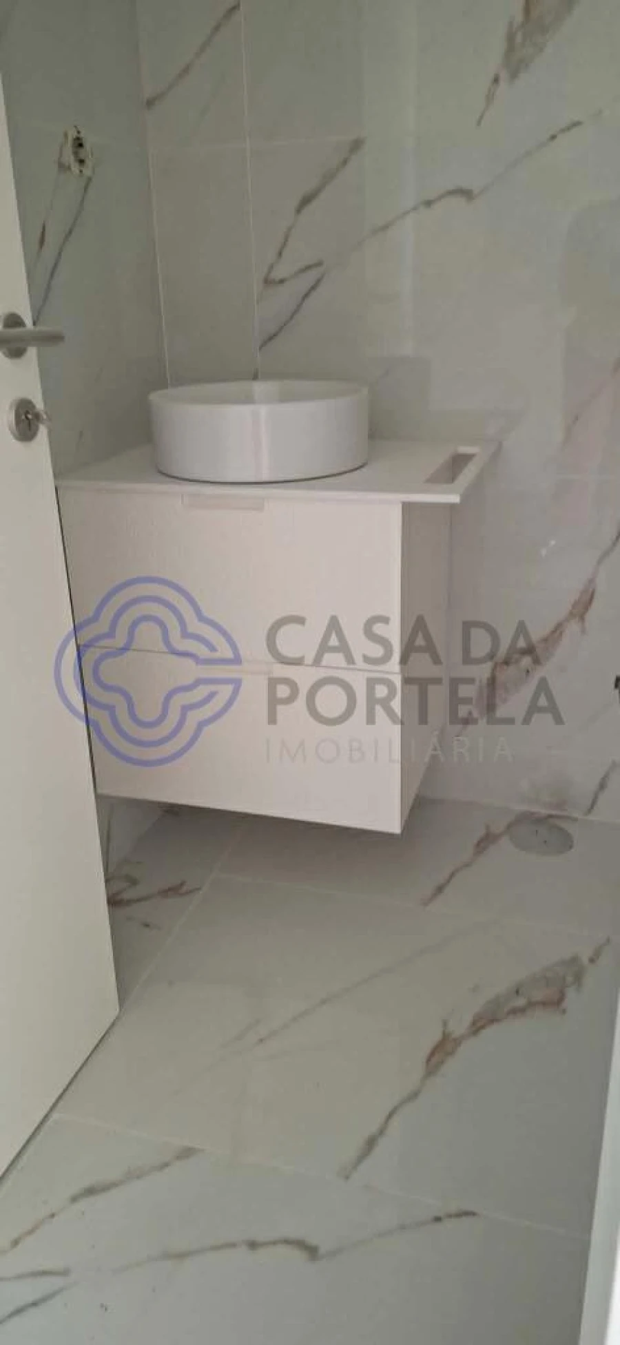 Moradia T3 para Venda em Escapães Foto 7