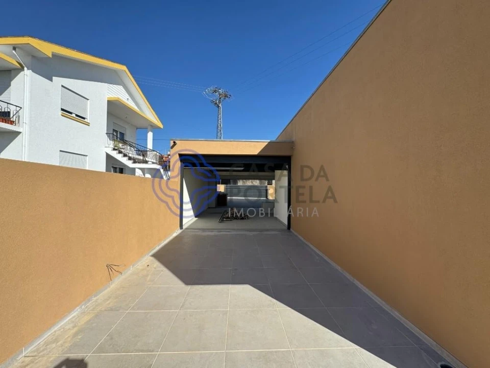Moradia T3 para Venda em Escapães Foto 13