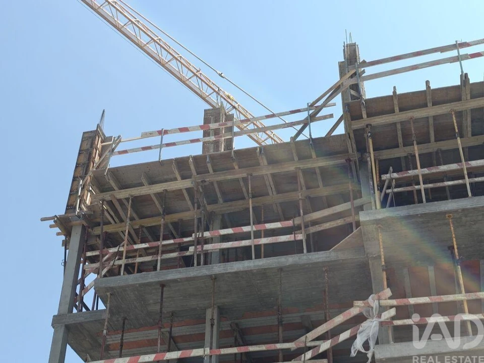 Apartamento T1 para Venda em Mafamude e Vilar do Paraíso Foto 2