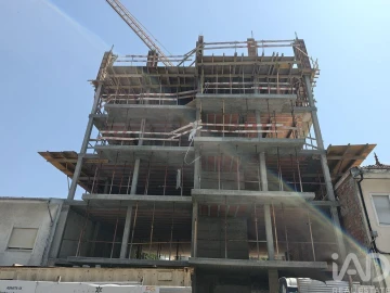 Apartamento T1 para Venda em Mafamude e Vilar do Paraíso